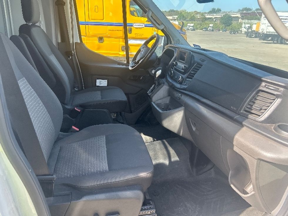Cargo Van (Panel Van)-Light and Medium Duty Trucks-Ford-2022-Transit 150-Fort Worth-TX-154,224\n\t\tmiles-$ 21,500 - Image 19