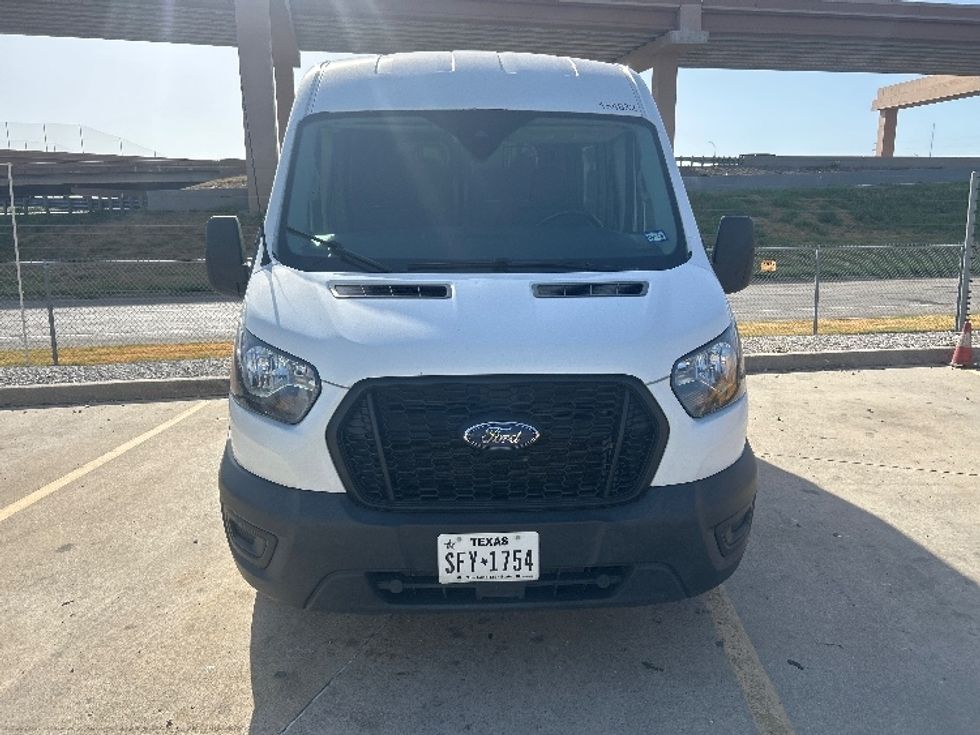 Cargo Van (Panel Van)-Light and Medium Duty Trucks-Ford-2022-Transit 150-Fort Worth-TX-154,224\n\t\tmiles-$ 21,500 - Image 2
