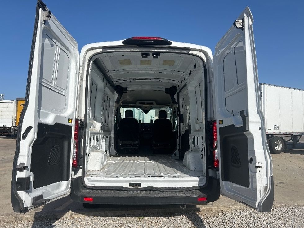Cargo Van (Panel Van)-Light and Medium Duty Trucks-Ford-2022-Transit 150-Fort Worth-TX-154,224\n\t\tmiles-$ 21,500 - Image 7