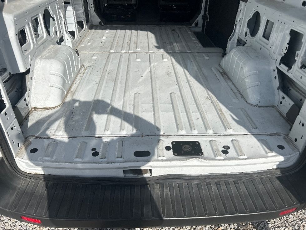 Cargo Van (Panel Van)-Light and Medium Duty Trucks-Ford-2022-Transit 150-Fort Worth-TX-154,224\n\t\tmiles-$ 21,500 - Image 8