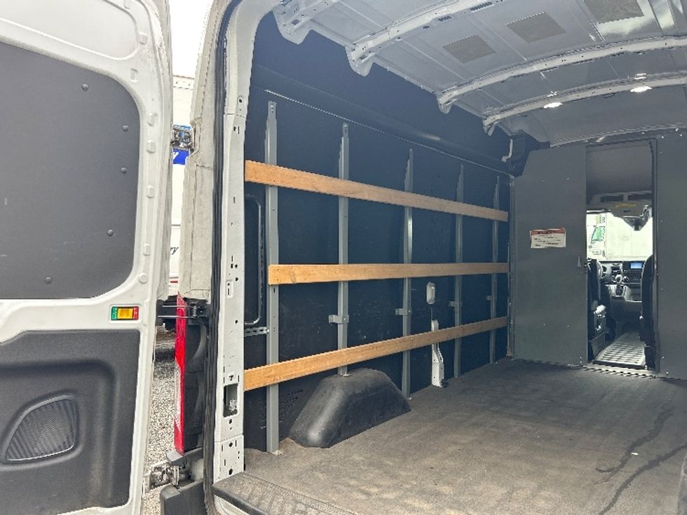 Cargo Van (Panel Van)-Light and Medium Duty Trucks-Ford-2022-Transit 250-Alexandria-VA-70,698\n\t\tmiles-$ 37,500 - Image 11