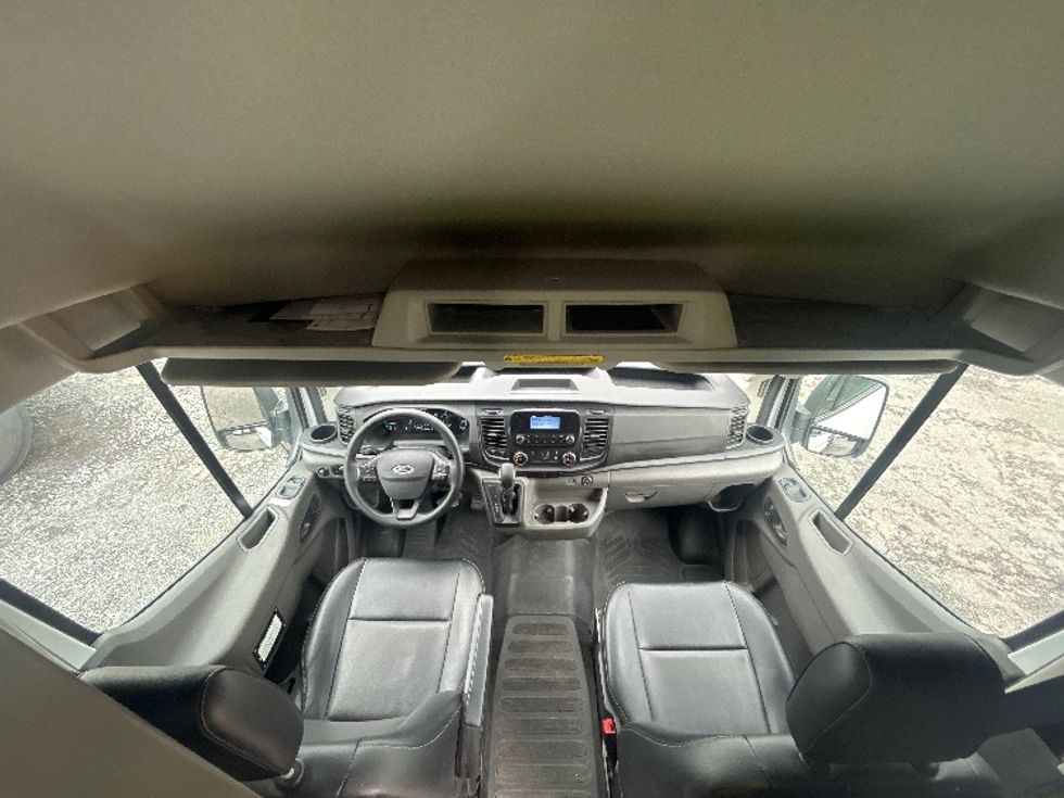 Cargo Van (Panel Van)-Light and Medium Duty Trucks-Ford-2022-Transit 250-Alexandria-VA-70,698\n\t\tmiles-$ 37,500 - Image 26