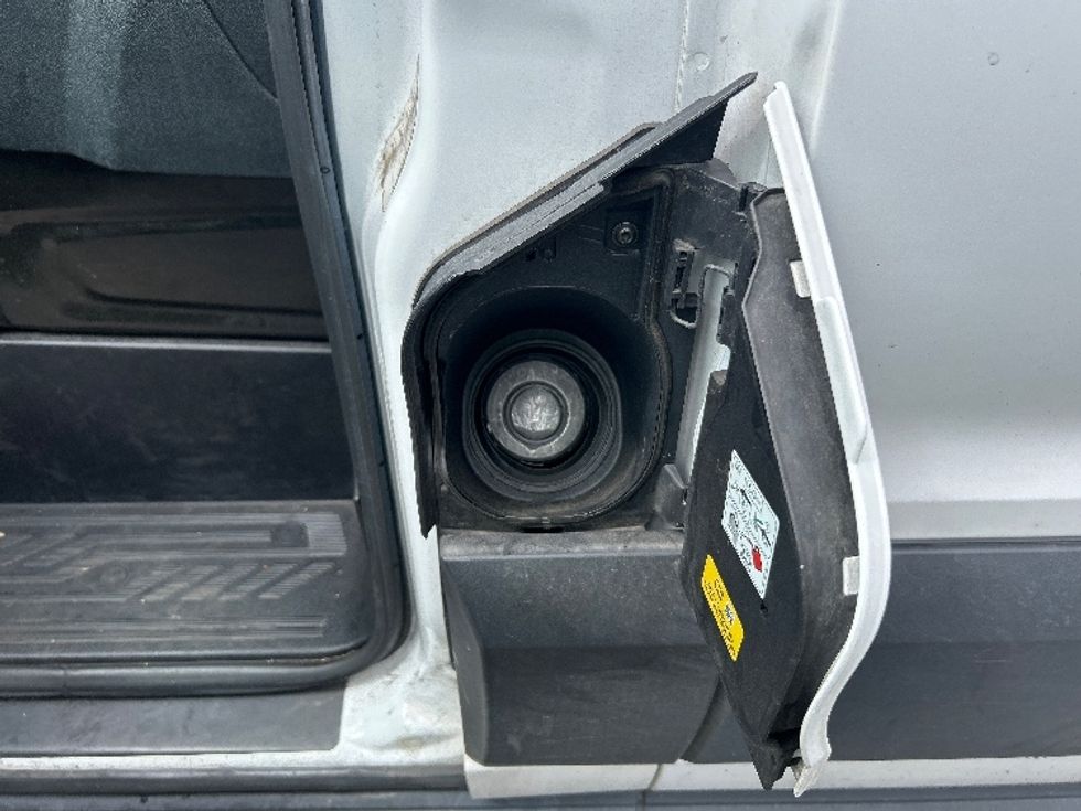 Cargo Van (Panel Van)-Light and Medium Duty Trucks-Ford-2022-Transit 250-Alexandria-VA-70,698\n\t\tmiles-$ 37,500 - Image 5