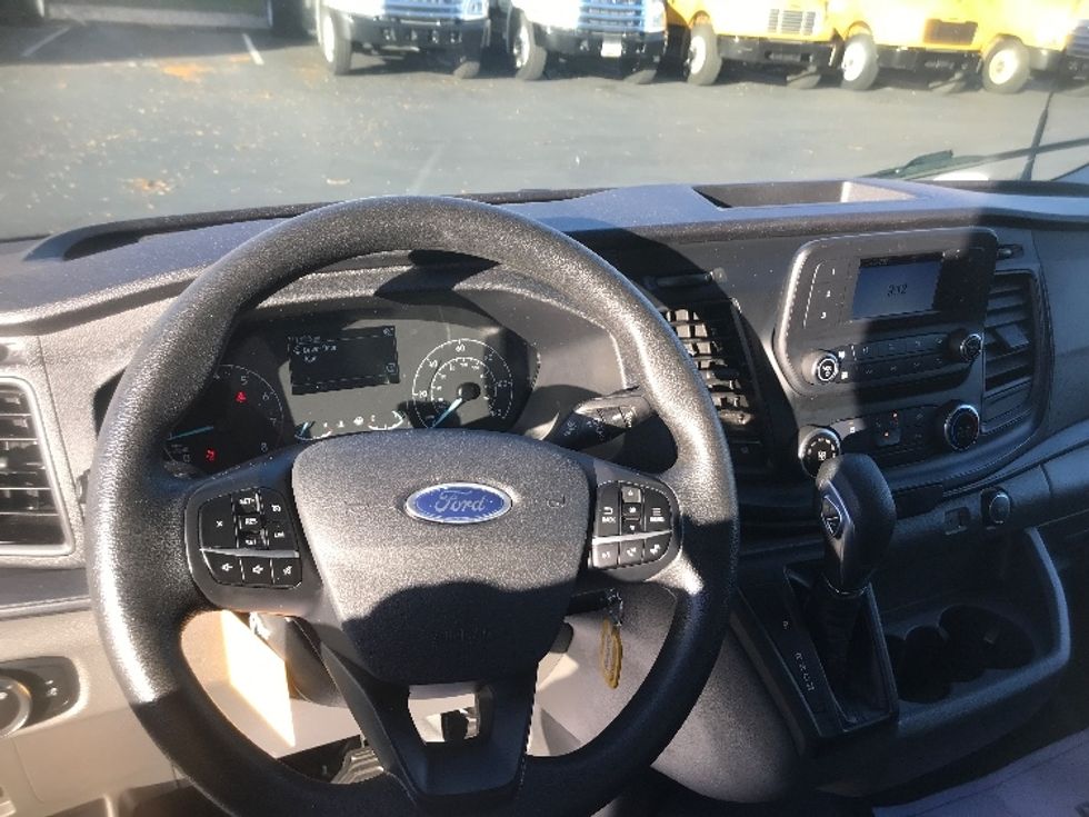 Cargo Van (Panel Van)-Light and Medium Duty Trucks-Ford-2022-Transit 250-Alexandria-VA-84,860\n\t\tmiles-$ 35,750 - Image 18