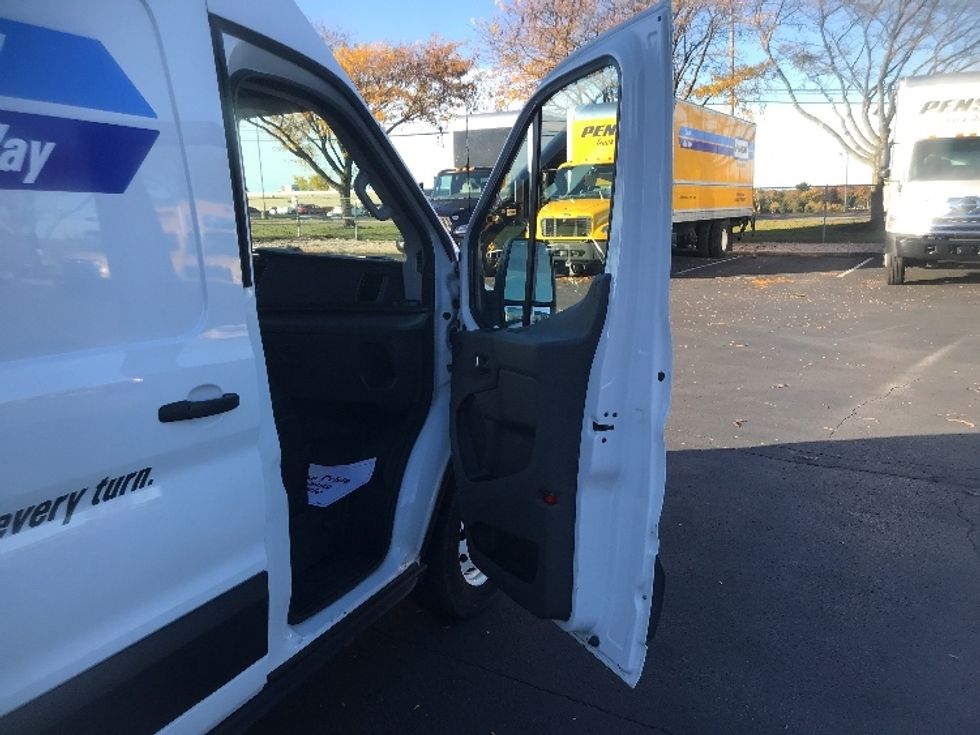Cargo Van (Panel Van)-Light and Medium Duty Trucks-Ford-2022-Transit 250-Alexandria-VA-84,860\n\t\tmiles-$ 35,750 - Image 20