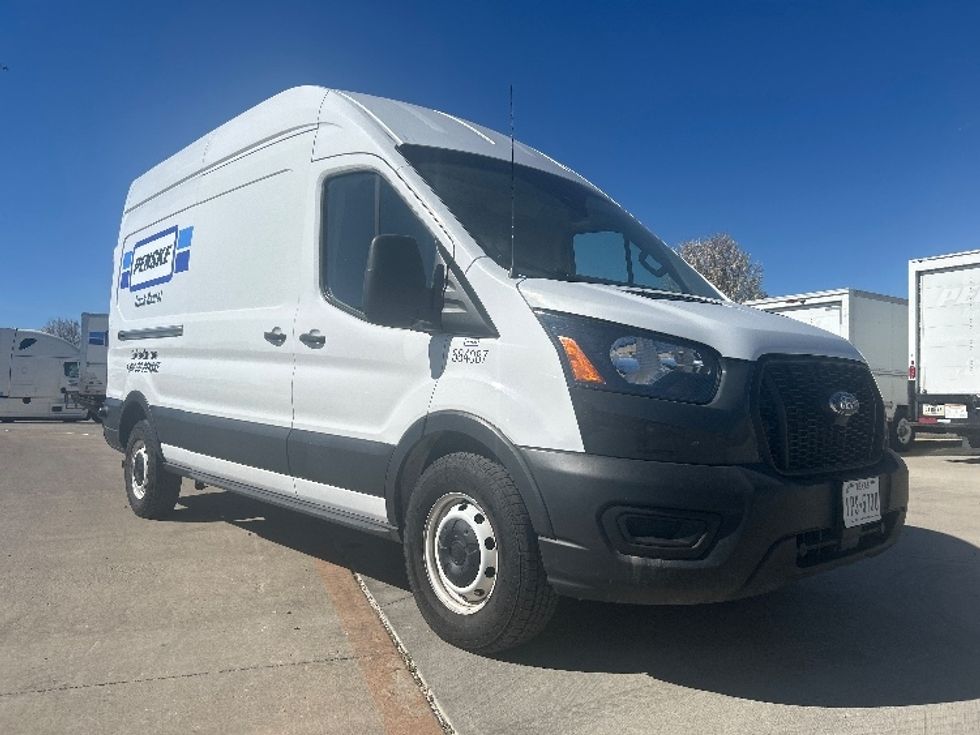 Cargo Van (Panel Van)-Light and Medium Duty Trucks-Ford-2022-Transit 250-Amarillo-TX-141,737\n\t\tmiles-$ 29,500 - Image 1