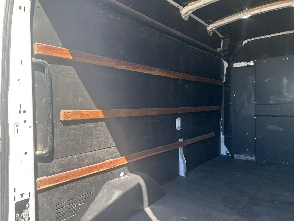 Cargo Van (Panel Van)-Light and Medium Duty Trucks-Ford-2022-Transit 250-Amarillo-TX-141,737\n\t\tmiles-$ 29,500 - Image 10