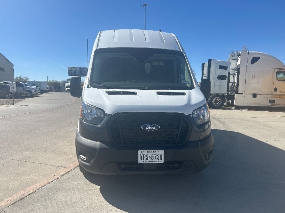 Cargo Van (Panel Van)-Light and Medium Duty Trucks-Ford-2022-Transit 250-Amarillo-TX-141,737\n\t\tmiles-$ 29,500 - Image 2