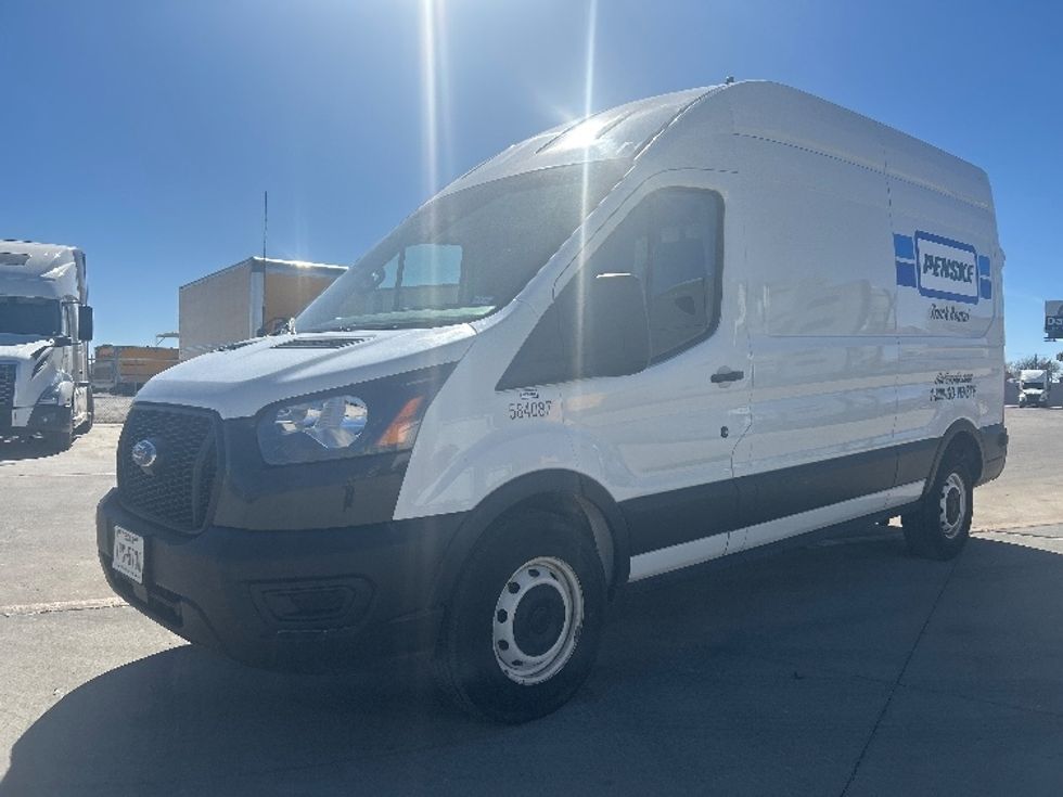 Cargo Van (Panel Van)-Light and Medium Duty Trucks-Ford-2022-Transit 250-Amarillo-TX-141,737\n\t\tmiles-$ 29,500 - Image 3