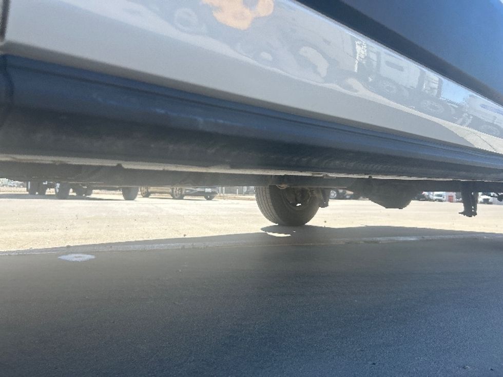 Cargo Van (Panel Van)-Light and Medium Duty Trucks-Ford-2022-Transit 250-Amarillo-TX-141,737\n\t\tmiles-$ 29,500 - Image 5