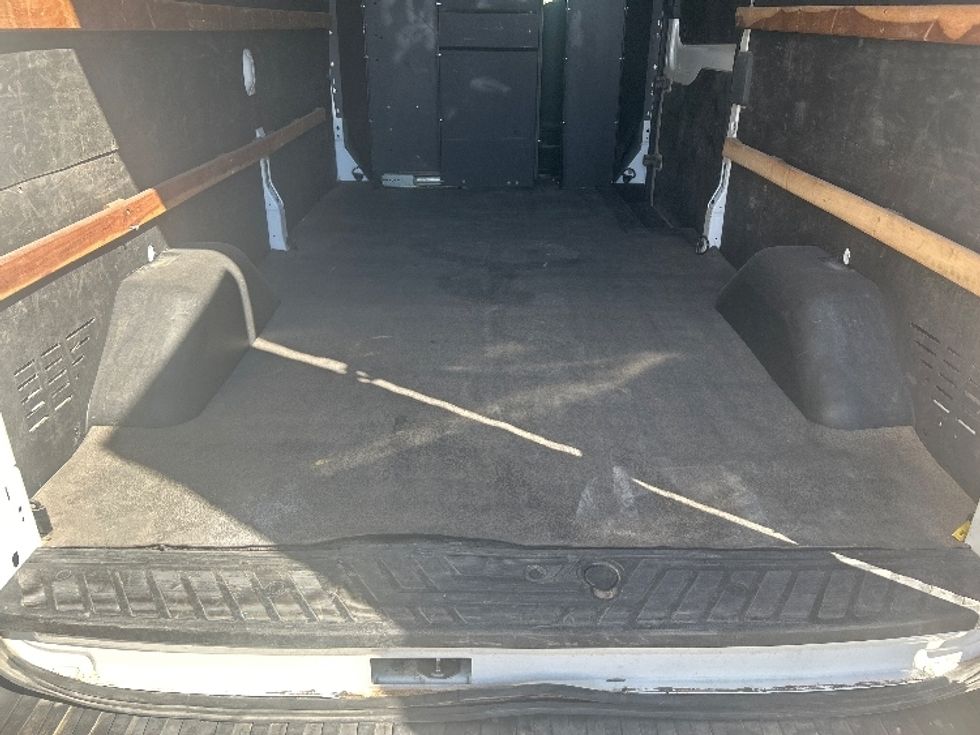 Cargo Van (Panel Van)-Light and Medium Duty Trucks-Ford-2022-Transit 250-Amarillo-TX-141,737\n\t\tmiles-$ 29,500 - Image 9