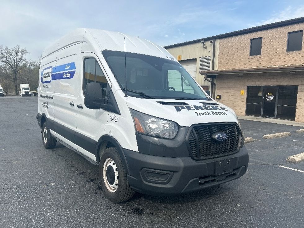Cargo Van (Panel Van)-Light and Medium Duty Trucks-Ford-2022-Transit 250-Atlanta-GA-140,136\n\t\tmiles-$ 29,000 - Image 1