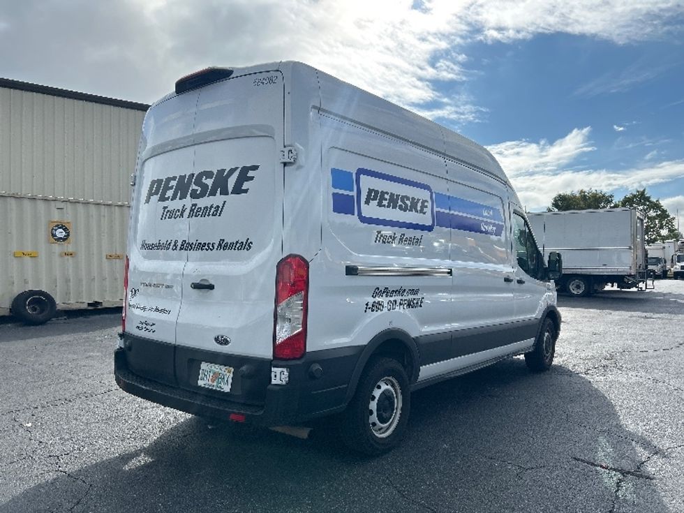 Cargo Van (Panel Van)-Light and Medium Duty Trucks-Ford-2022-Transit 250-Atlanta-GA-140,136\n\t\tmiles-$ 29,000 - Image 13