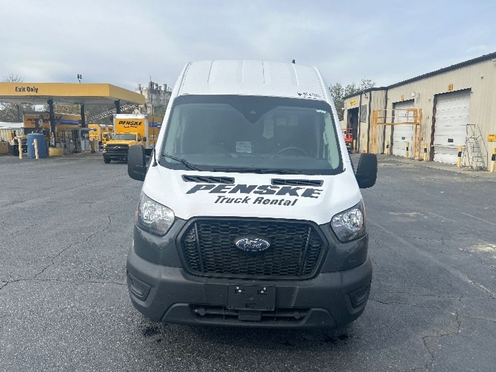 Cargo Van (Panel Van)-Light and Medium Duty Trucks-Ford-2022-Transit 250-Atlanta-GA-140,136\n\t\tmiles-$ 29,000 - Image 2