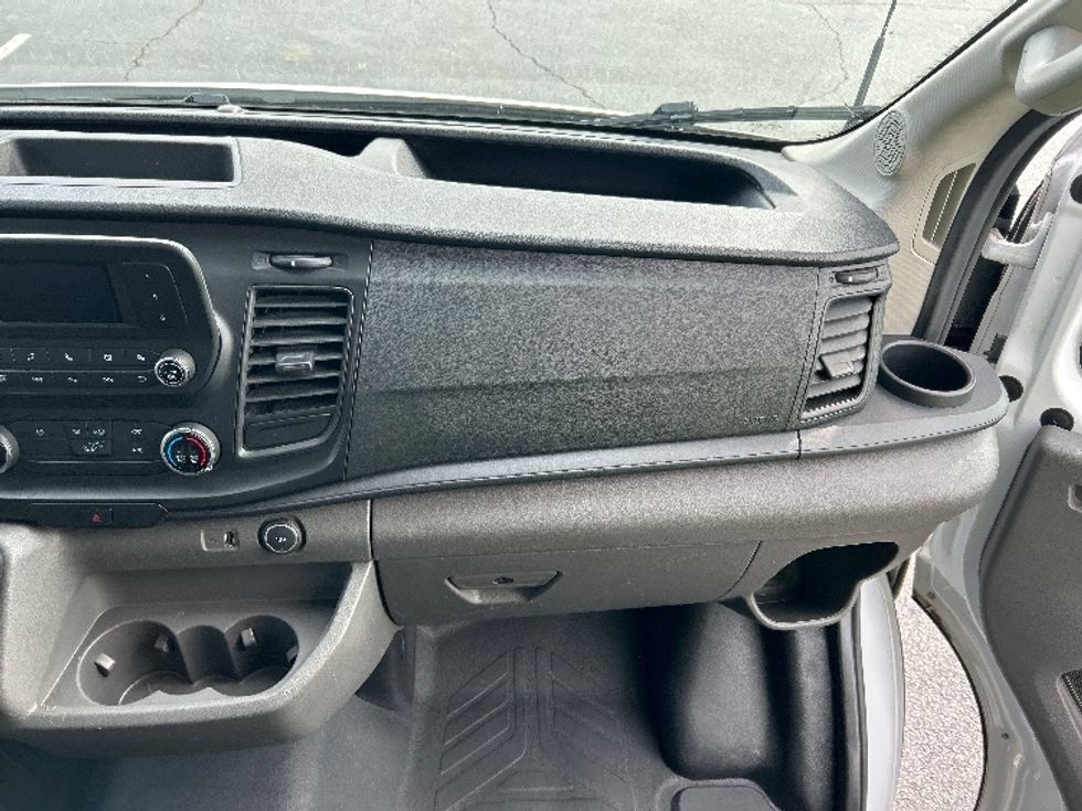 Cargo Van (Panel Van)-Light and Medium Duty Trucks-Ford-2022-Transit 250-Atlanta-GA-140,136\n\t\tmiles-$ 29,000 - Image 21