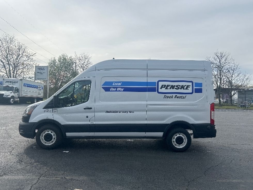 Cargo Van (Panel Van)-Light and Medium Duty Trucks-Ford-2022-Transit 250-Atlanta-GA-140,136\n\t\tmiles-$ 29,000 - Image 4