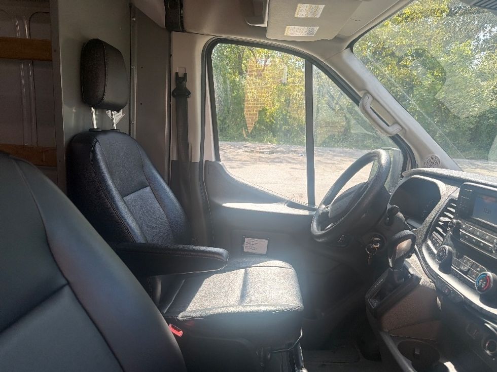 Cargo Van (Panel Van)-Light and Medium Duty Trucks-Ford-2022-Transit 250-Baltimore-MD-122,392\n\t\tmiles-$ 32,250 - Image 18