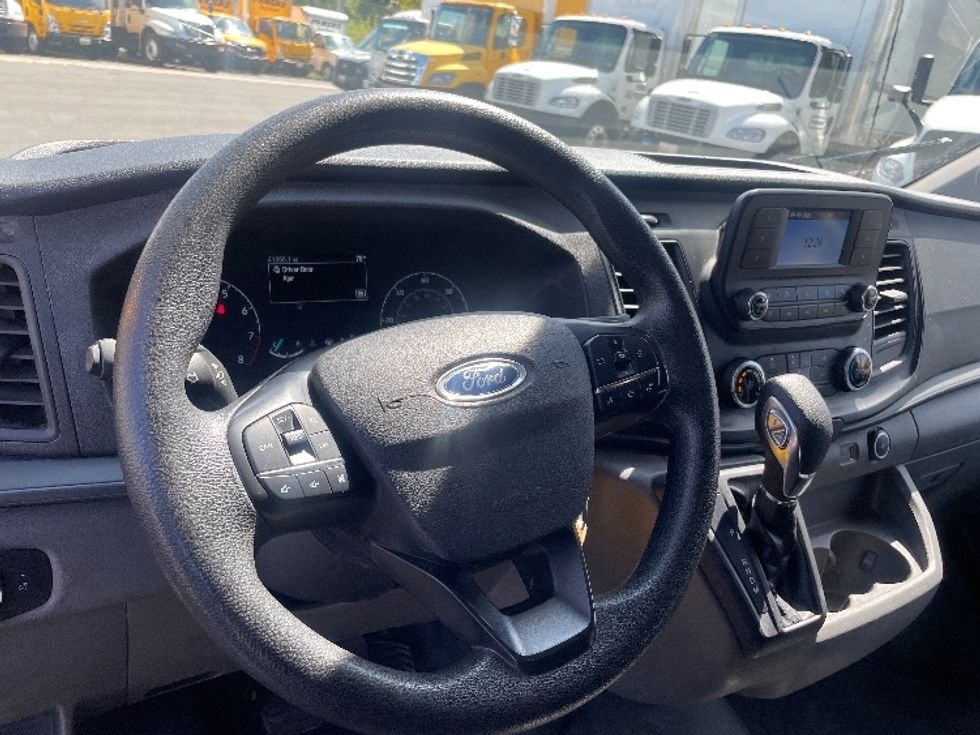 Cargo Van (Panel Van)-Light and Medium Duty Trucks-Ford-2022-Transit 250-Baltimore-MD-41,665\n\t\tmiles-$ 35,250 - Image 17