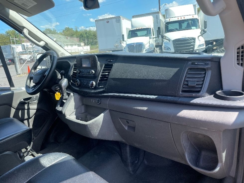 Cargo Van (Panel Van)-Light and Medium Duty Trucks-Ford-2022-Transit 250-Baltimore-MD-41,665\n\t\tmiles-$ 35,250 - Image 20