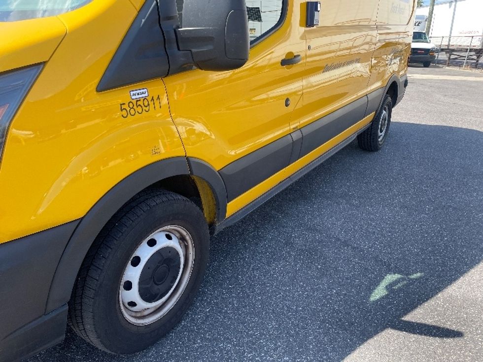 Cargo Van (Panel Van)-Light and Medium Duty Trucks-Ford-2022-Transit 250-Baltimore-MD-41,665\n\t\tmiles-$ 35,250 - Image 5