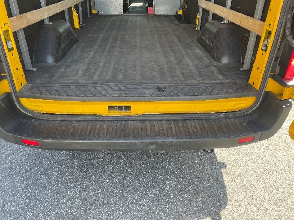 Cargo Van (Panel Van)-Light and Medium Duty Trucks-Ford-2022-Transit 250-Baltimore-MD-41,665\n\t\tmiles-$ 35,250 - Image 9