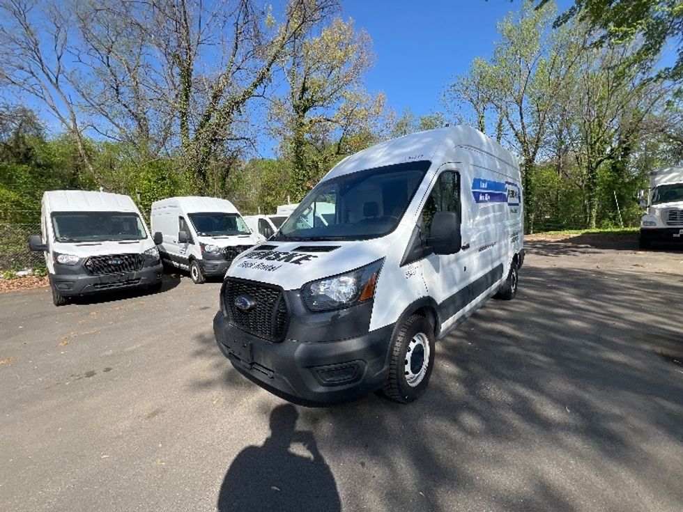 Cargo Van (Panel Van)-Light and Medium Duty Trucks-Ford-2022-Transit 250-Baltimore-MD-78,500\n\t\tmiles-$ 38,750 - Image 3