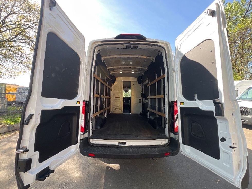 Cargo Van (Panel Van)-Light and Medium Duty Trucks-Ford-2022-Transit 250-Baltimore-MD-78,500\n\t\tmiles-$ 38,750 - Image 9