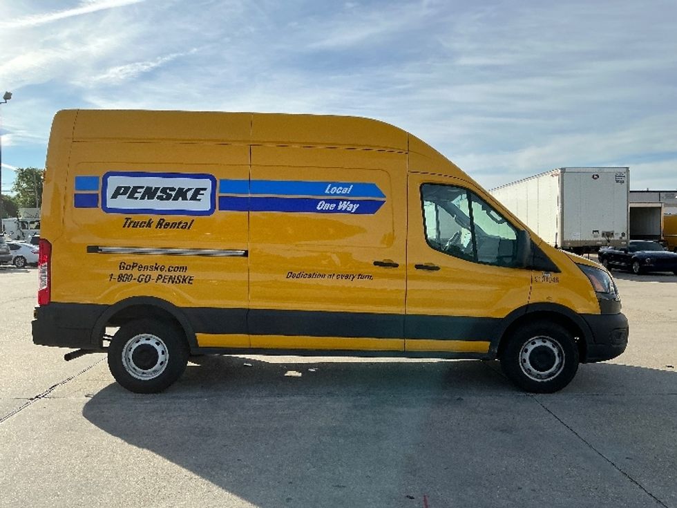 Cargo Van (Panel Van)-Light and Medium Duty Trucks-Ford-2022-Transit 250-Baton Rouge-LA-120,139\n\t\tmiles-$ 30,750 - Image 15