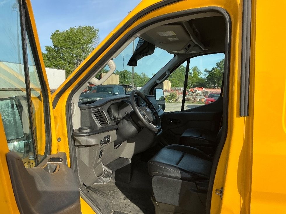 Cargo Van (Panel Van)-Light and Medium Duty Trucks-Ford-2022-Transit 250-Baton Rouge-LA-120,139\n\t\tmiles-$ 30,750 - Image 16