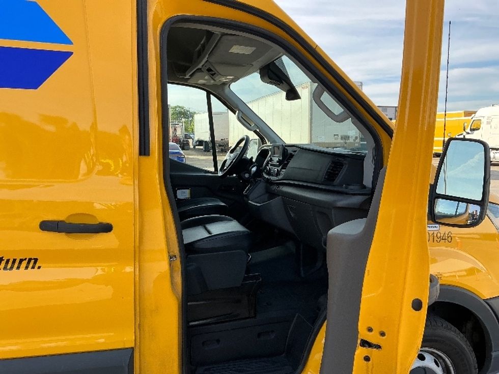 Cargo Van (Panel Van)-Light and Medium Duty Trucks-Ford-2022-Transit 250-Baton Rouge-LA-120,139\n\t\tmiles-$ 30,750 - Image 20
