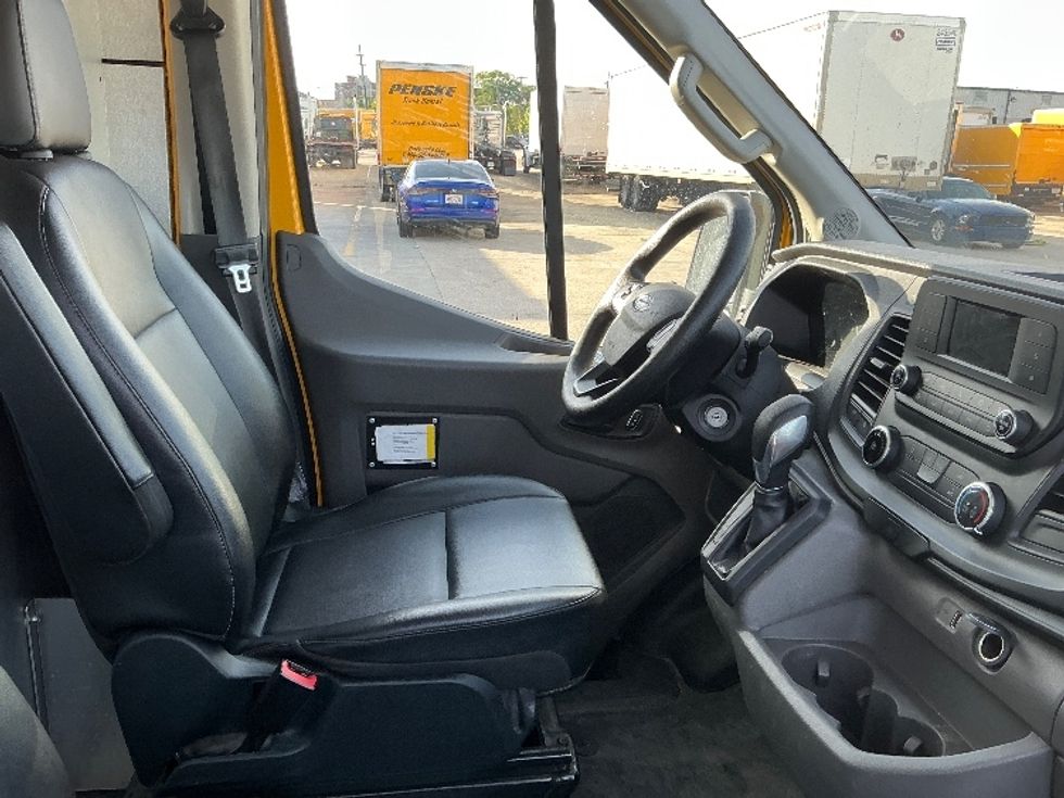 Cargo Van (Panel Van)-Light and Medium Duty Trucks-Ford-2022-Transit 250-Baton Rouge-LA-120,139\n\t\tmiles-$ 30,750 - Image 22