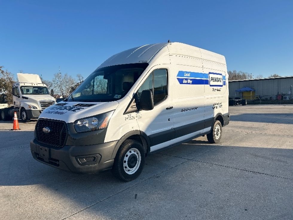 Cargo Van (Panel Van)-Light and Medium Duty Trucks-Ford-2022-Transit 250-Baton Rouge-LA-71,357\n\t\tmiles-$ 38,750 - Image 3