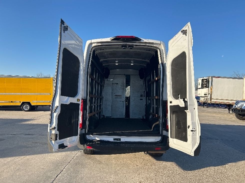 Cargo Van (Panel Van)-Light and Medium Duty Trucks-Ford-2022-Transit 250-Baton Rouge-LA-71,357\n\t\tmiles-$ 38,750 - Image 7