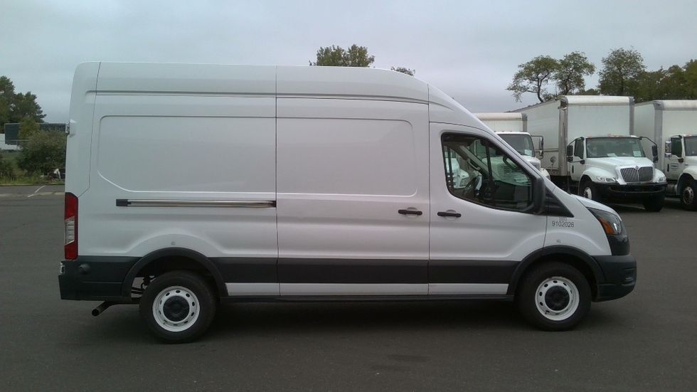Cargo Van (Panel Van)-Light and Medium Duty Trucks-Ford-2022-Transit 250-Bensalem-PA-94,744\n\t\tmiles-$ 33,750 - Image 14