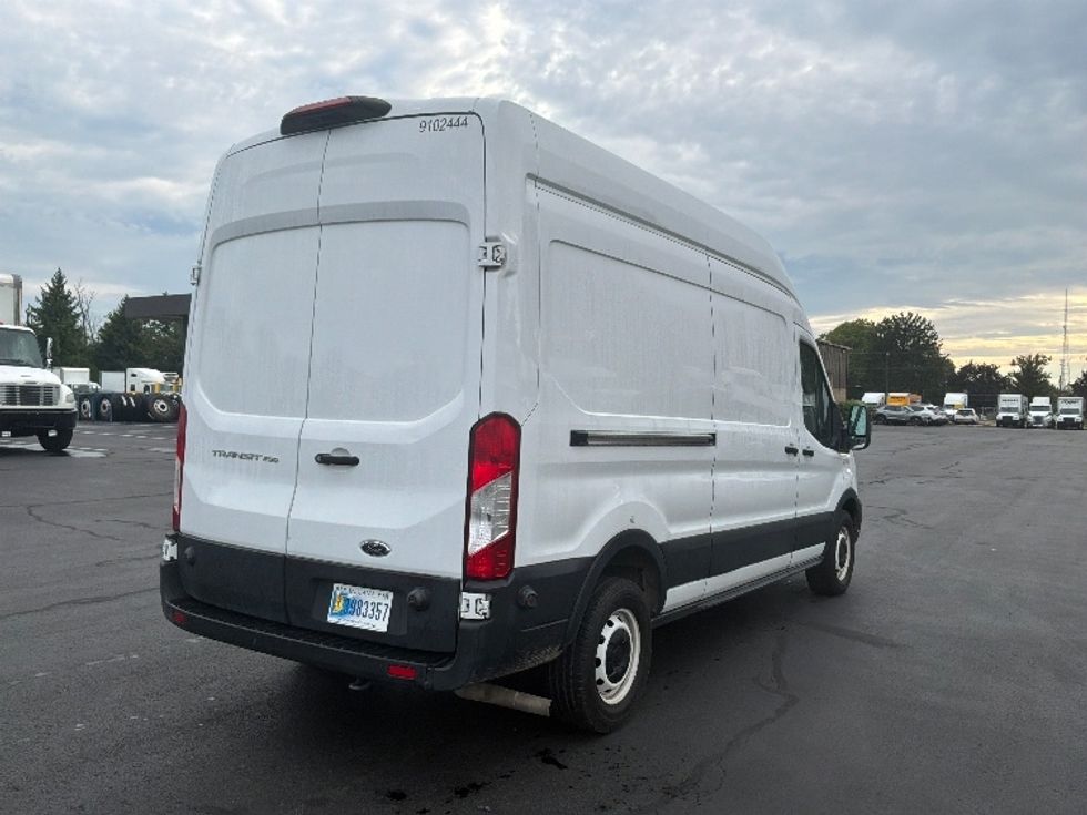 Cargo Van (Panel Van)-Light and Medium Duty Trucks-Ford-2022-Transit 250-Bensalem-PA-96,464\n\t\tmiles-$ 33,750 - Image 12