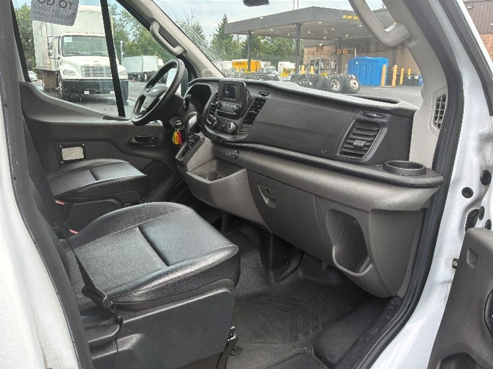 Cargo Van (Panel Van)-Light and Medium Duty Trucks-Ford-2022-Transit 250-Bensalem-PA-96,464\n\t\tmiles-$ 33,750 - Image 19