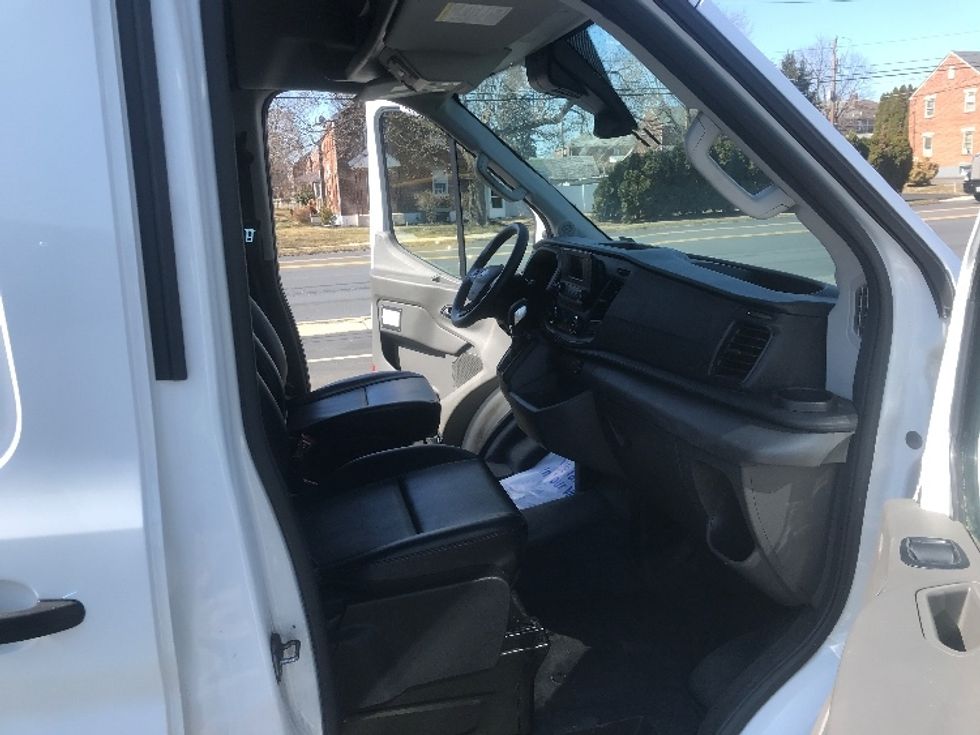 Cargo Van (Panel Van)-Light and Medium Duty Trucks-Ford-2022-Transit 250-Bethlehem-PA-97,926\n\t\tmiles-$ 36,000 - Image 20