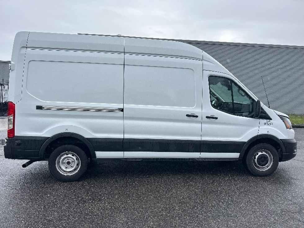 Cargo Van (Panel Van)-Light and Medium Duty Trucks-Ford-2022-Transit 250-Birmingham-AL-154,114\n\t\tmiles-$ 27,750 - Image 12