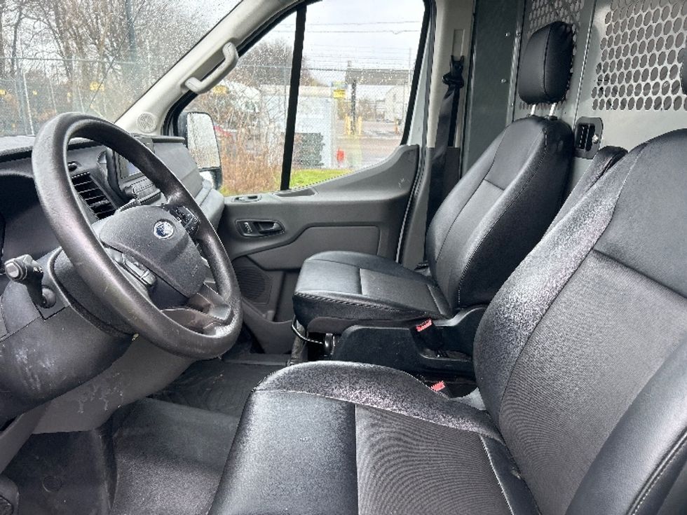 Cargo Van (Panel Van)-Light and Medium Duty Trucks-Ford-2022-Transit 250-Birmingham-AL-154,114\n\t\tmiles-$ 27,750 - Image 16