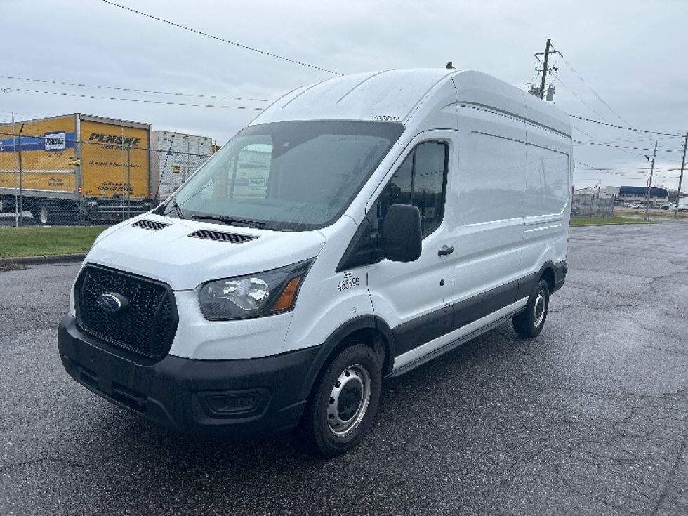 Cargo Van (Panel Van)-Light and Medium Duty Trucks-Ford-2022-Transit 250-Birmingham-AL-154,114\n\t\tmiles-$ 27,750 - Image 3