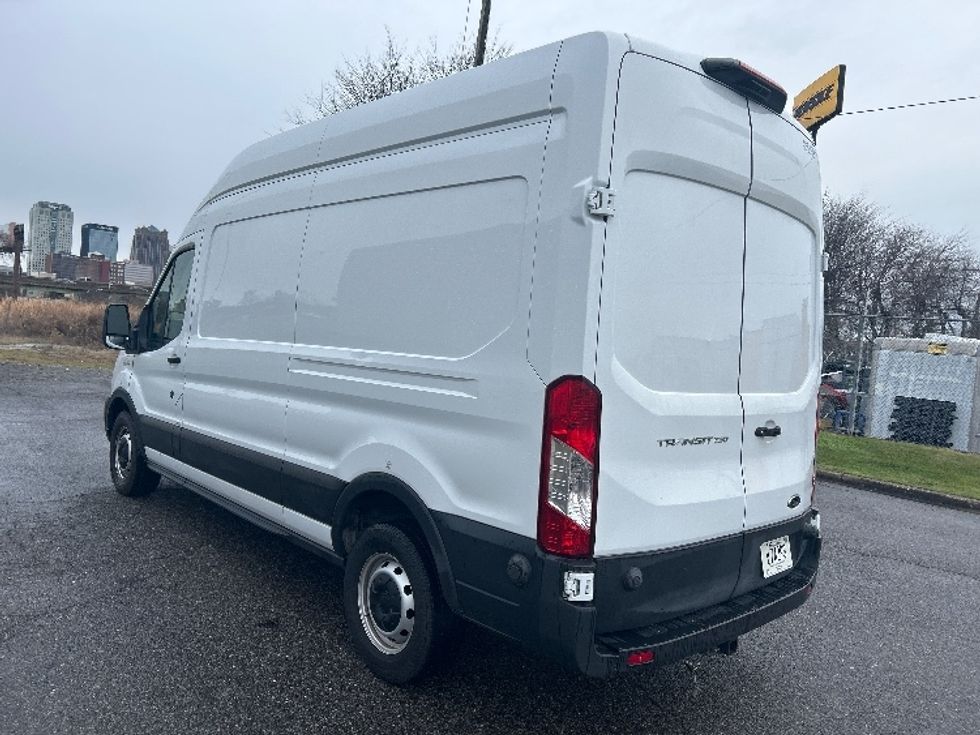 Cargo Van (Panel Van)-Light and Medium Duty Trucks-Ford-2022-Transit 250-Birmingham-AL-154,114\n\t\tmiles-$ 27,750 - Image 5