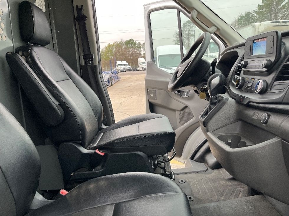 Cargo Van (Panel Van)-Light and Medium Duty Trucks-Ford-2022-Transit 250-Birmingham-AL-31,538\n\t\tmiles-$ 39,750 - Image 20