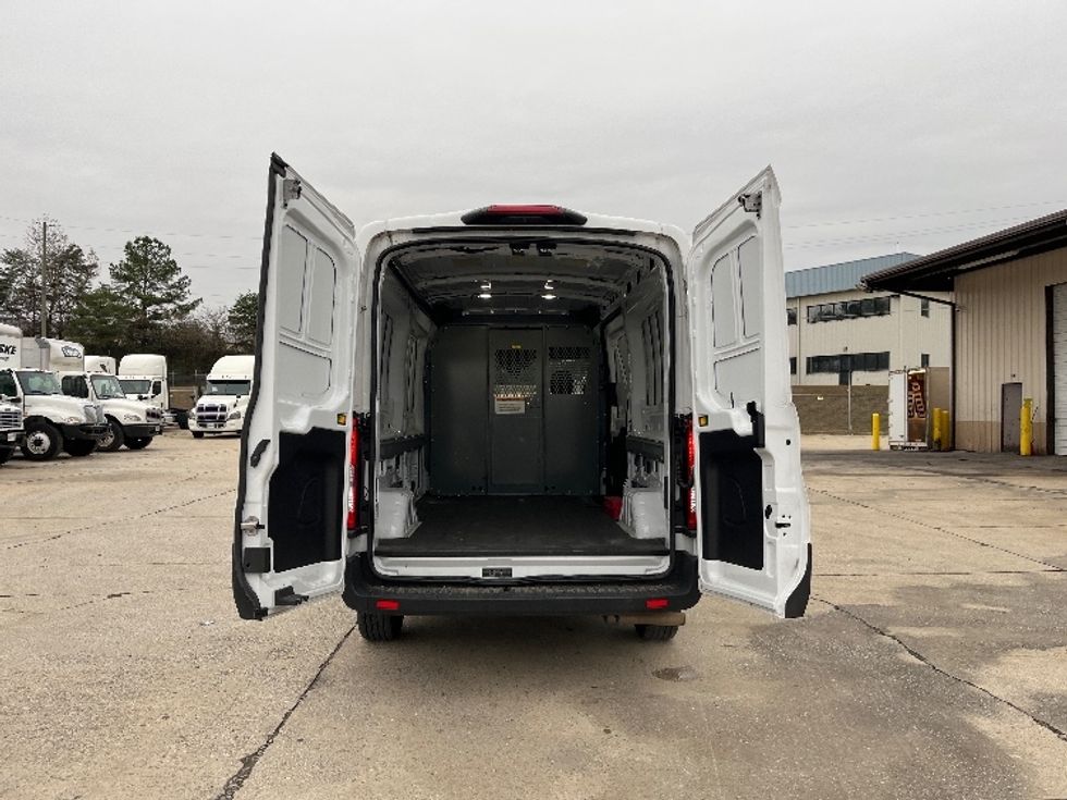 Cargo Van (Panel Van)-Light and Medium Duty Trucks-Ford-2022-Transit 250-Birmingham-AL-31,538\n\t\tmiles-$ 39,750 - Image 8