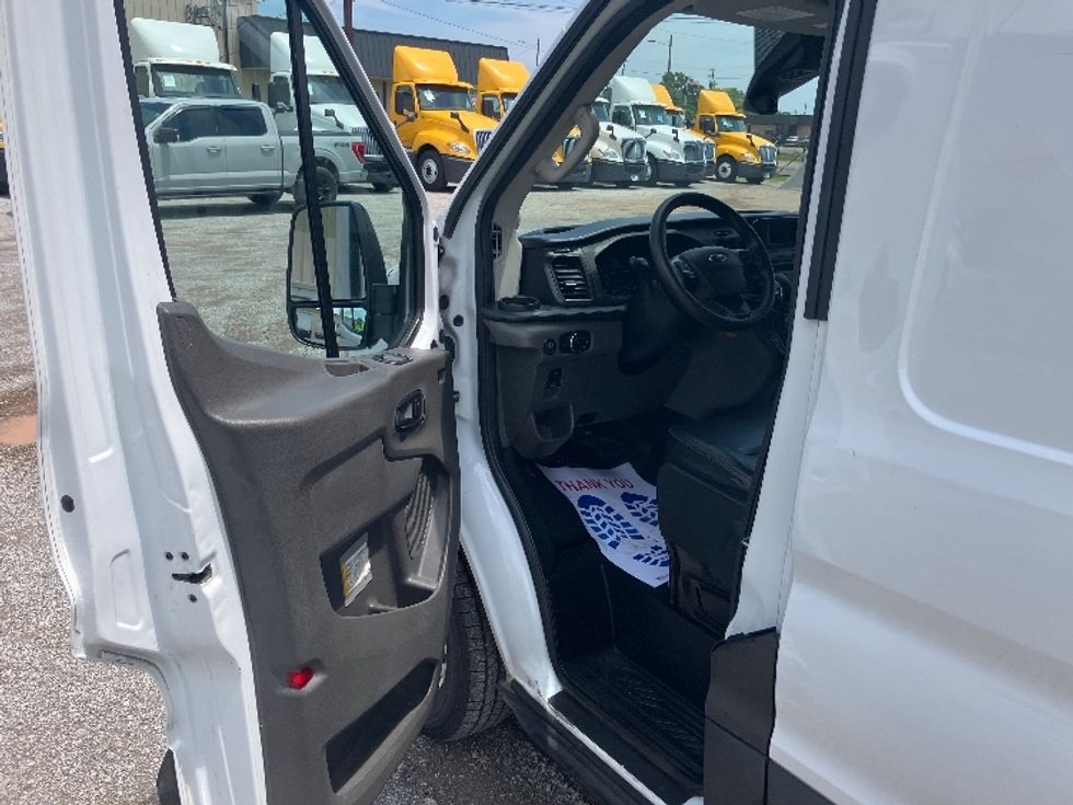 Cargo Van (Panel Van)-Light and Medium Duty Trucks-Ford-2022-Transit 250-Birmingham-AL-83,375\n\t\tmiles-$ 36,750 - Image 15