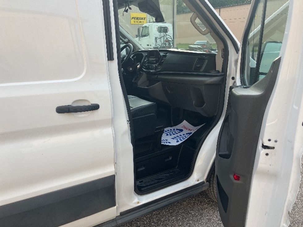 Cargo Van (Panel Van)-Light and Medium Duty Trucks-Ford-2022-Transit 250-Birmingham-AL-83,375\n\t\tmiles-$ 36,750 - Image 19