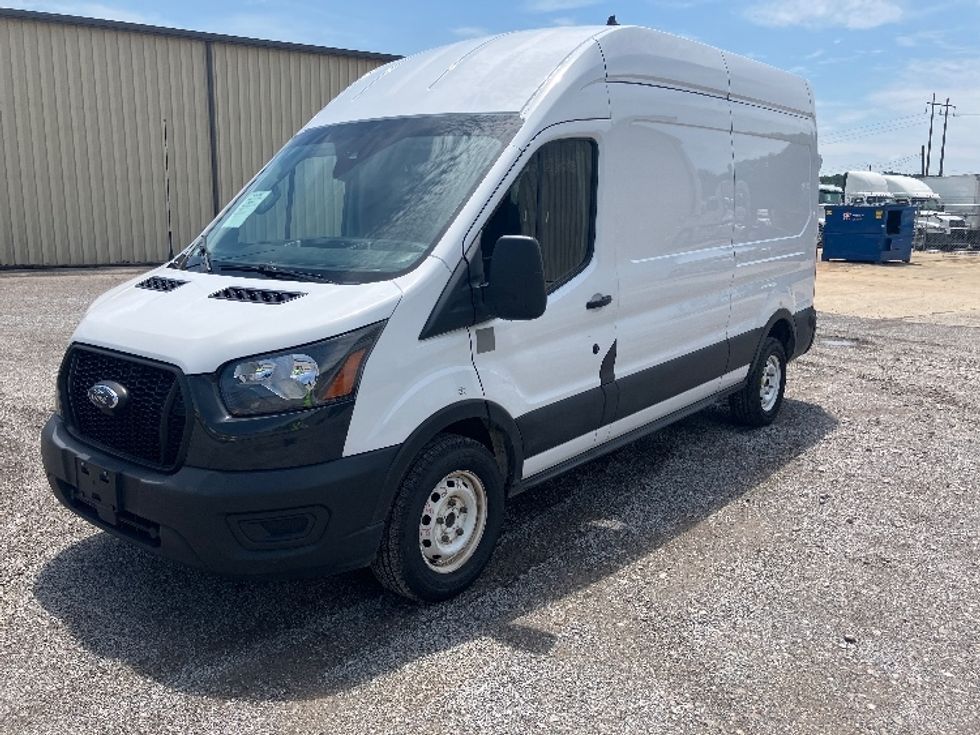 Cargo Van (Panel Van)-Light and Medium Duty Trucks-Ford-2022-Transit 250-Birmingham-AL-83,375\n\t\tmiles-$ 36,750 - Image 3