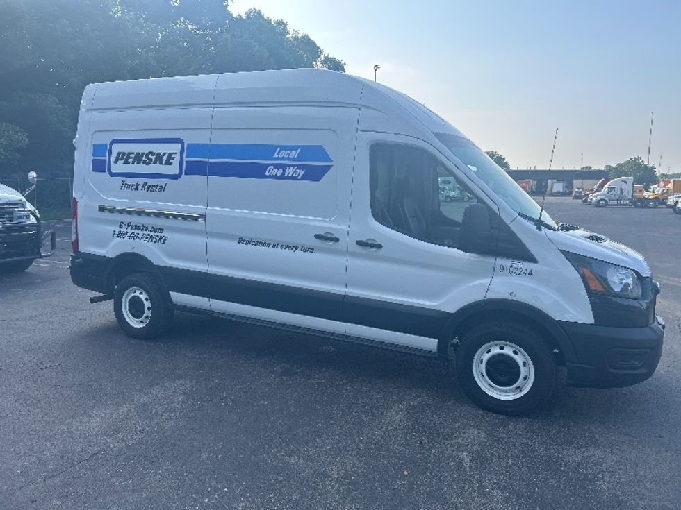 Cargo Van (Panel Van)-Light and Medium Duty Trucks-Ford-2022-Transit 250-Blountville-TN-99,959\n\t\tmiles-$ 34,500 - Image 15