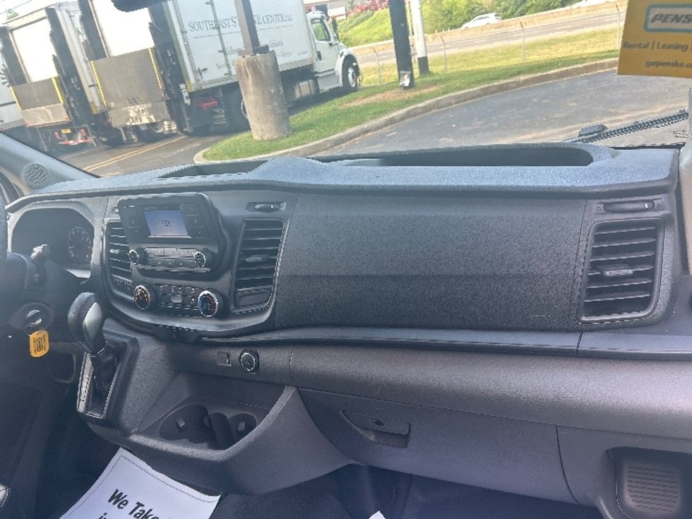 Cargo Van (Panel Van)-Light and Medium Duty Trucks-Ford-2022-Transit 250-Blountville-TN-99,959\n\t\tmiles-$ 34,500 - Image 21