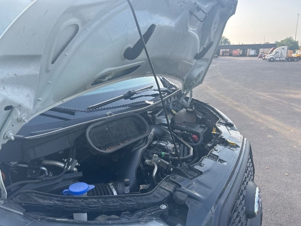 Cargo Van (Panel Van)-Light and Medium Duty Trucks-Ford-2022-Transit 250-Blountville-TN-99,959\n\t\tmiles-$ 34,500 - Image 23