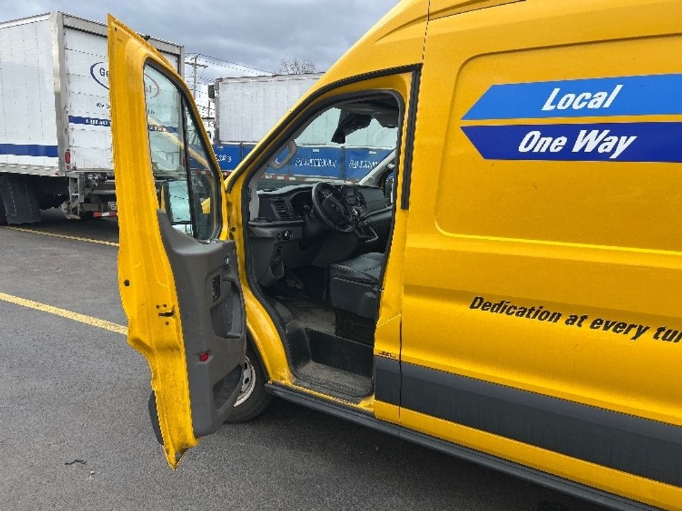 Cargo Van (Panel Van)-Light and Medium Duty Trucks-Ford-2022-Transit 250-Braintree-MA-131,104\n\t\tmiles-$ 27,750 - Image 16